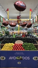 This winning Mollie Stone’s display utilized multiple California avocado-branded assets and cross promotions to inspire consumers and build sales for Big Game menu ideas.