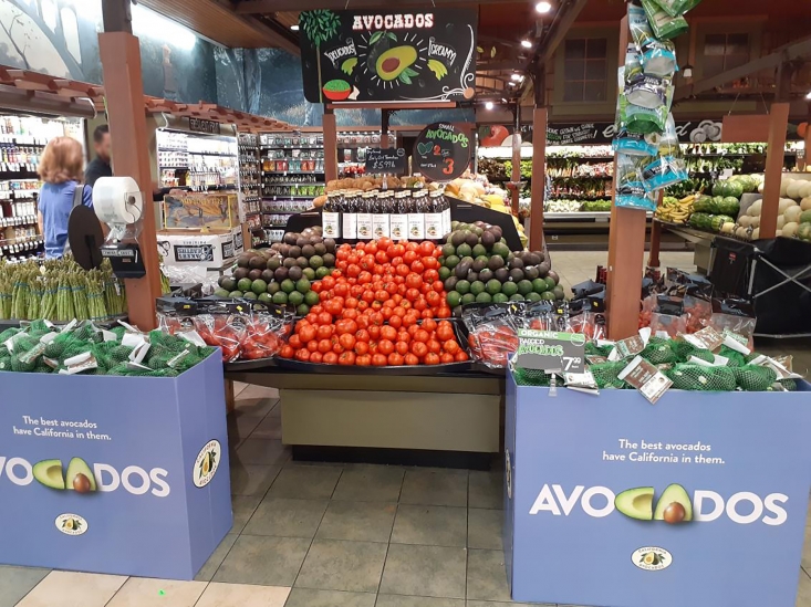 This Bristol Farms store earned the best overall display from the Commission.