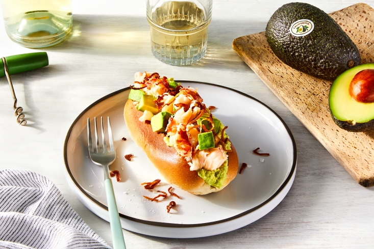This California Avocado Lobster Roll recipe showcased the versatility of the fruit on Food52, a platform where the Commission’s custom recipe content has performed well.
