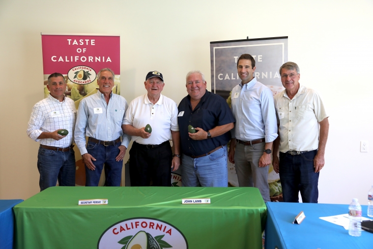United States Secretary of Agriculture Sonny Perdue toured Rancho Guejito Avocado Farm in Escondida, visiting with California avocado grower Al Stehly, CAC Chairman John Lamb, CAC President Tom Bellamore and other representatives of the Commission. 
